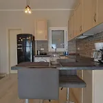 Zeusplace Jasmine House