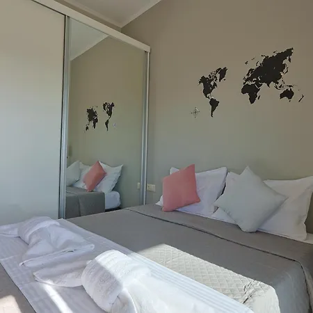 Zeusplace Jasmine House Apartman *